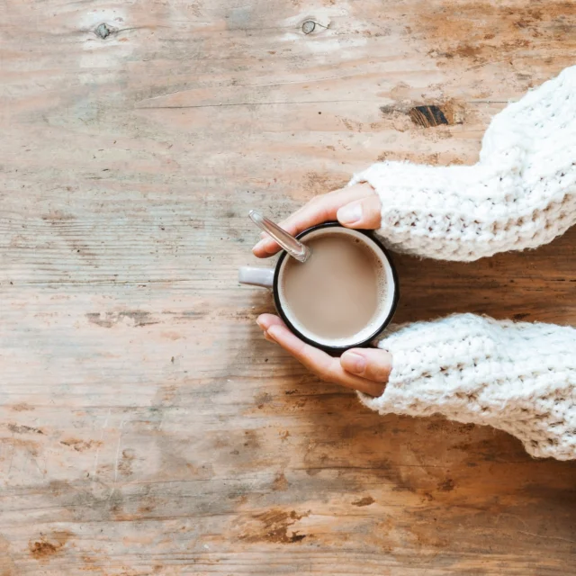 ¡Feliz viernes compis!

☕🤍
